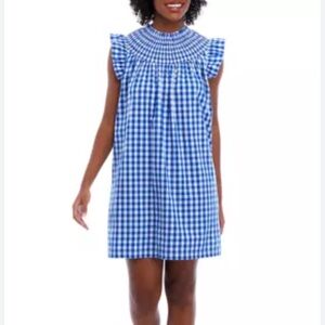 Crown & Ivy
Women's Flutter Sleeve Smocked Printed Dress
